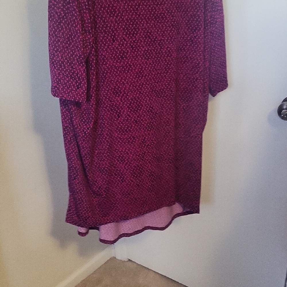 Lularoe Purple Patterned Top Ptp 27" - Picture 2 of 4